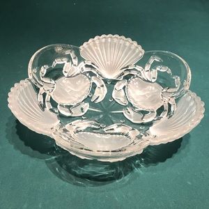 Mikasa “Sea Fare” frosted glass serving bowl/dish